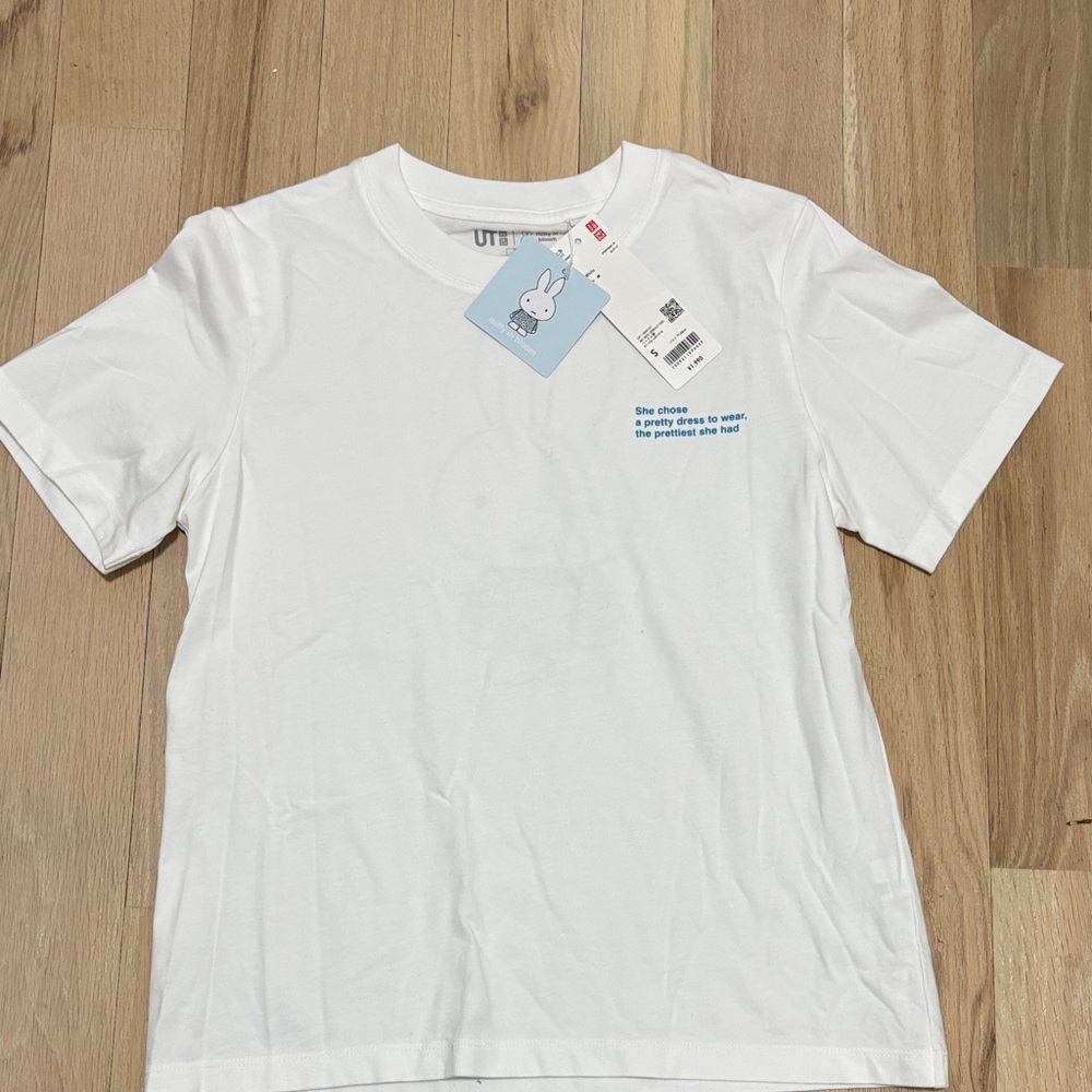 UNIQLO UT White Graphic Crew Neck T-Shirt - Miffy in bloom, Japan exclusive
